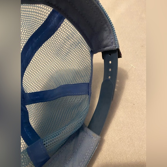 Patagonia Yellow and Blue‎ Cap - Picture 6 of 6